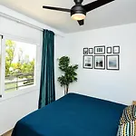 1 Bedroom Apartment Sea View In Center Of Marbella!